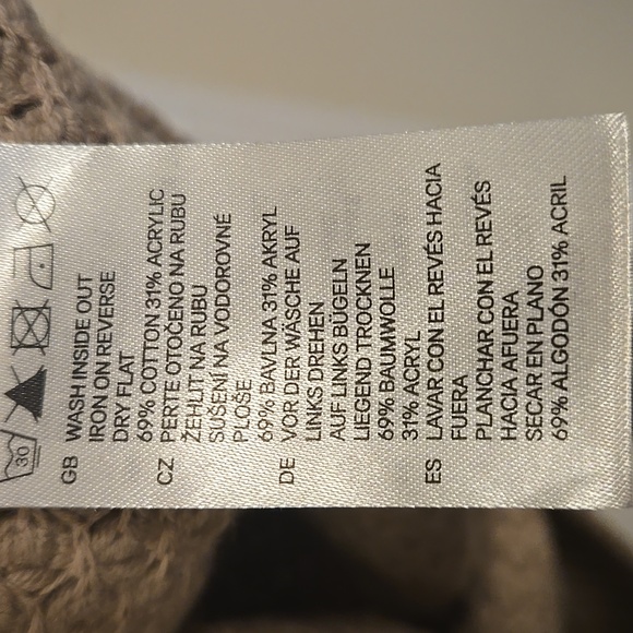 H&M Gold Women's Crew Neck Sweater - Picture 3 of 7